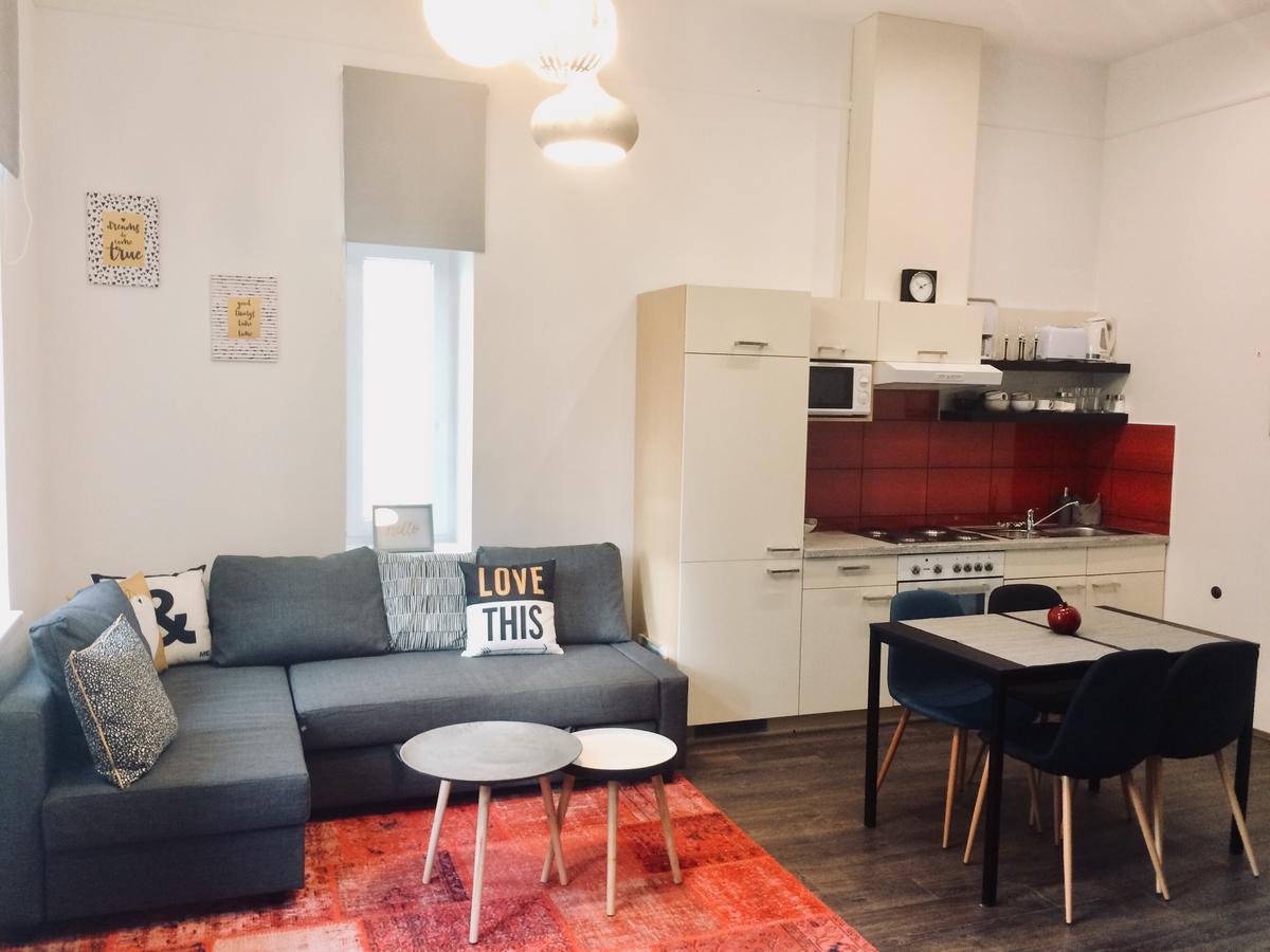 Studio 18 Sopron Extérieur photo