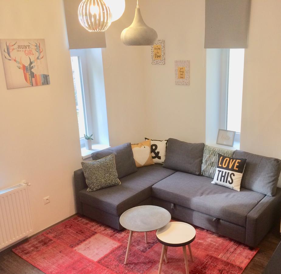 Studio 18 Sopron Extérieur photo